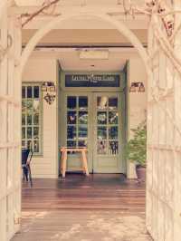 Little White Cafe