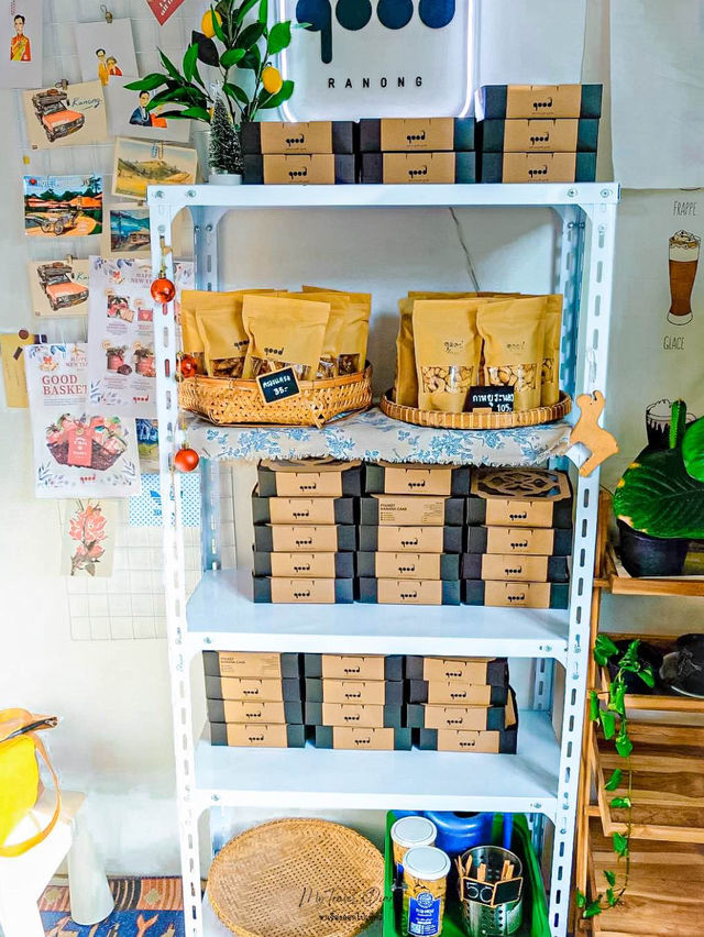 เช็คอิน กินหนมที่ Good Café ระนอง
