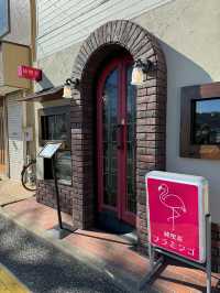 【福岡カフェ】煉瓦とステンドグラスに囲まれたレトロ喫茶☕