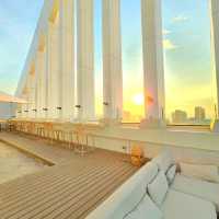 𝐀𝐫𝐛𝐨𝐮𝐫 𝐇𝐨𝐭𝐞𝐥 & 𝐑𝐞sidence pattaya