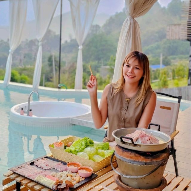 ที่พัก Poolvilla หลังเดียว บนดอย แม่แตง