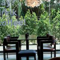 Themoon คาเฟ่เขาพนม