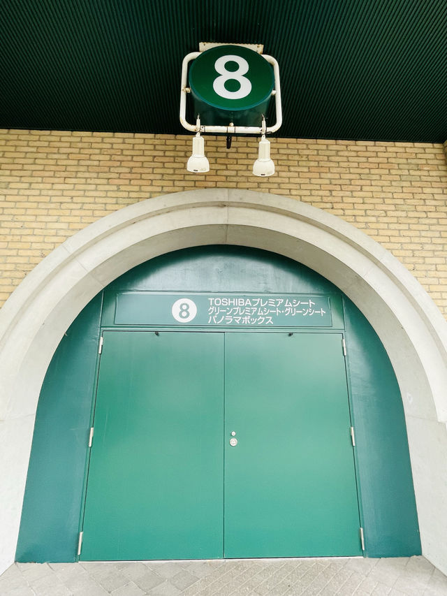 【兵庫県】高校野球の聖地「阪神甲子園球場」