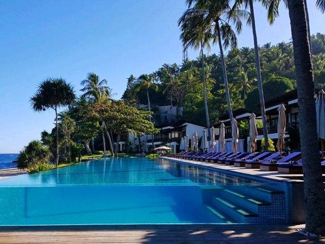 🏖️ Stay at Katamaran Resort 