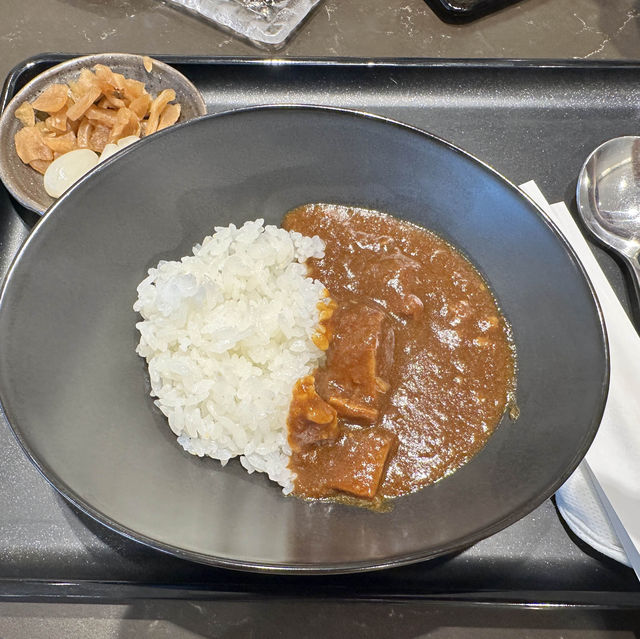 JAL First Class Lounge 