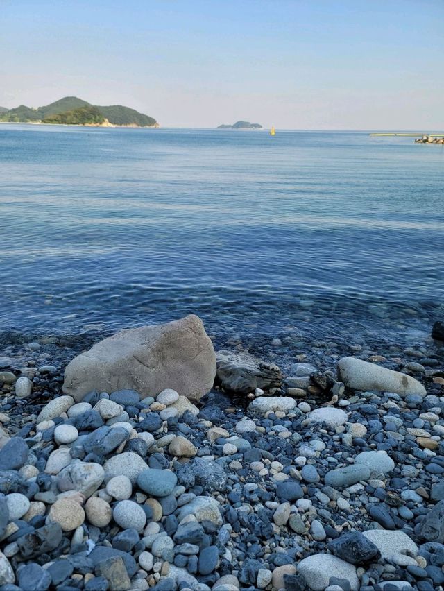 물이 진짜 맑은 몽돌 망치해수욕장🏖