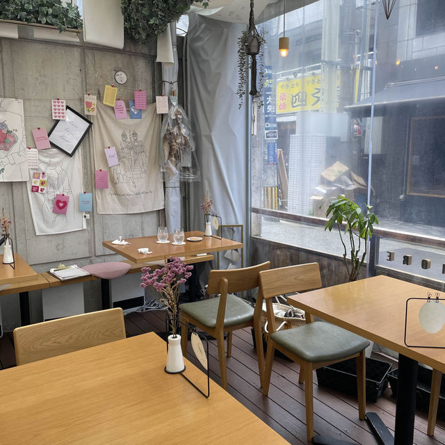 【福岡カフェ】店員さんがフレンドリーで居心地いいカフェ