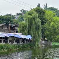 泉湖公園：詩意水榭