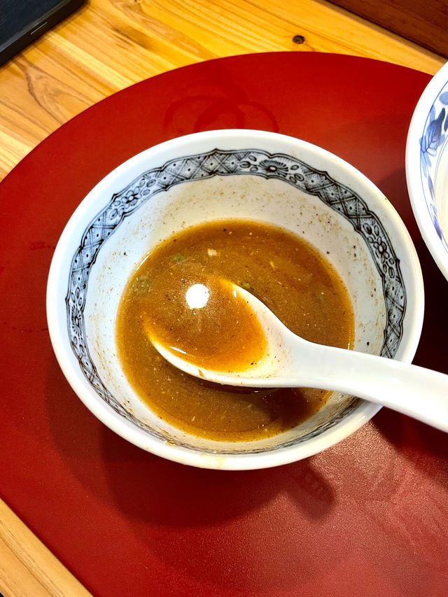 【滋賀】住宅地にある小洒落た「つけ麺専門店」