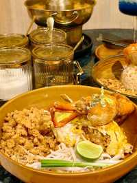 Flavourful Thai Food in the Basement, Hub Nam Thong
