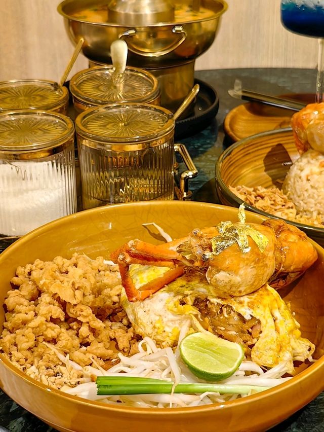 Flavourful Thai Food in the Basement, Hub Nam Thong