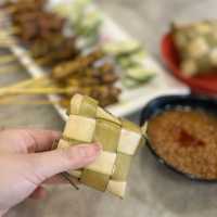 A Must-Try at Beh Leh Hainam Satay