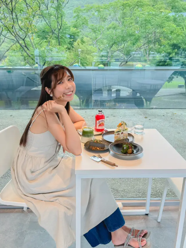 宜蘭必吃千層！坐擁無敵景緻「Tjuku cafe啾咕咖啡」