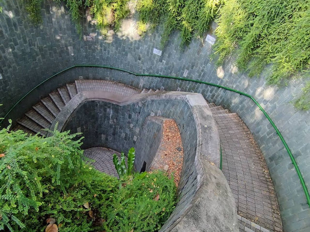 Fort Canning Tunnel แนวธรรมชาติ