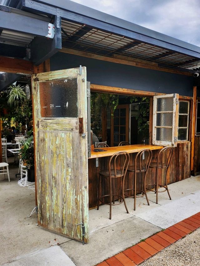 🇦🇺 Unique Garden-Themed Cafe on Beerburrum, QLD, Australia