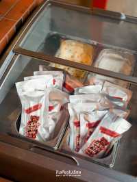 Local Boys ร้านกาแฟสุดเท่เปิดใหม่บนถนนทรงวาด