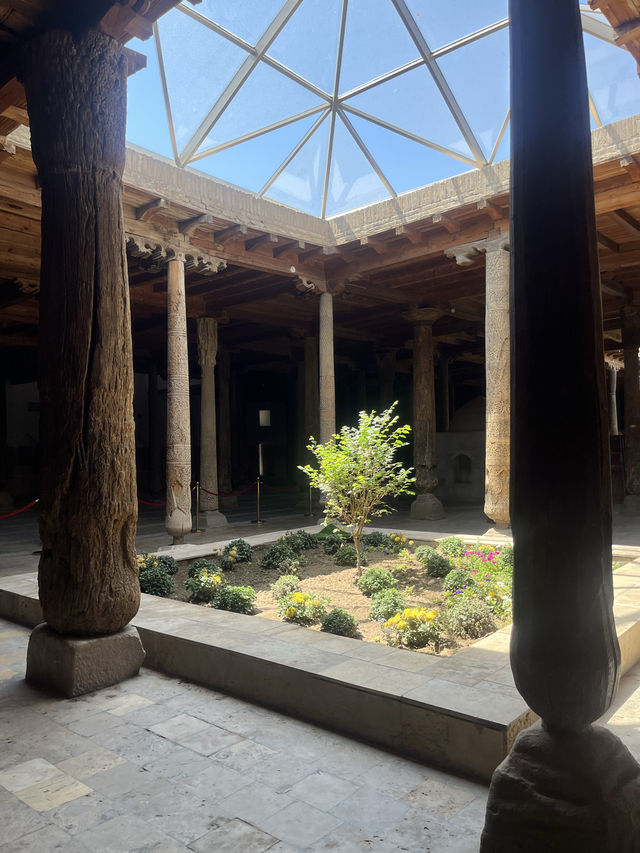 被認為是烏茲別克最古老原始的清真寺🕌☪️