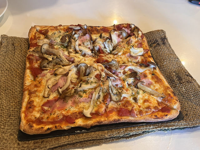 軽井沢銀座商店会でゆっくりランチ〜プリモ 旧軽井沢店〜@軽井沢🍕