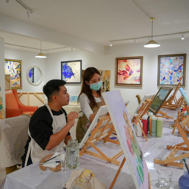 ไปวาดรูปฮีลใจกับคลาส Acrylic Painting Class 🎈🧡