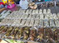 ตลาดทะเลสดหาดราไวย์ จ.ภูเก็ต