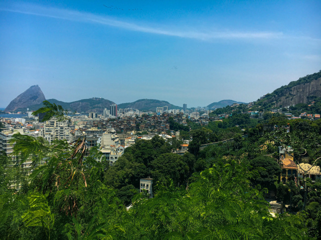 ブラジル】カラフルなタイルが創る絶景！アートな階段✨ | Trip.com