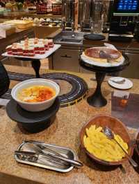 澳門皇冠假日酒店：五星級飯店，性價比高