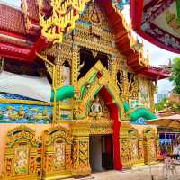 ลอดโบสถ์เสริมดวงที่วัดนาคปรก