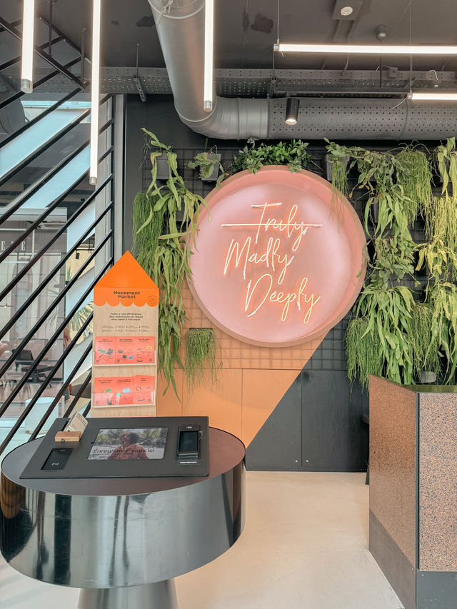 意大利佛羅倫斯｜擁有天台泳池的飯店