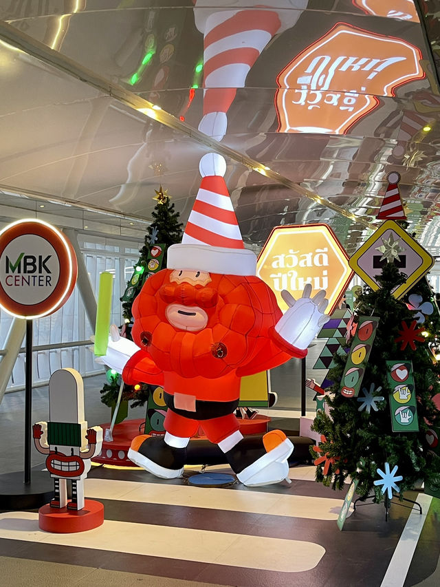 ถ่ายรูปคริสต์มาสที่ MBK กับมุมสุดน่ารัก ✨🥰
