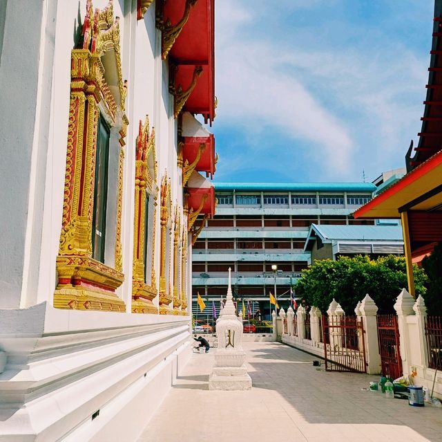 泰國曼谷湄南河畔古廟景點:Wat Dong Munlek，適合打卡拍照📸