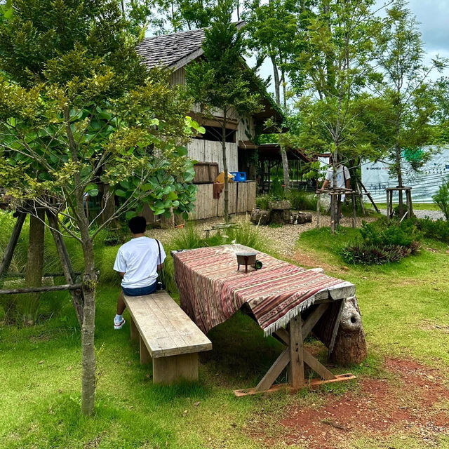คาเฟ่ท่ามกลางหุบเขา ⛰️