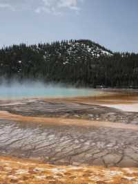 Yellowstone: Where Winter Laughs at Your Thermals!