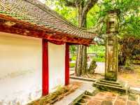 Temple of Emperor Le Dai Hanh...닌빈