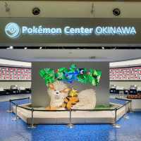 沖繩Pokemon Center-大型風速狗及椰樹蛋店外迎賓