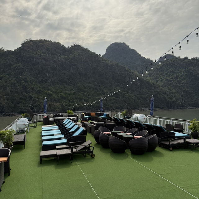 Dora cruise @ Ha Long Bay