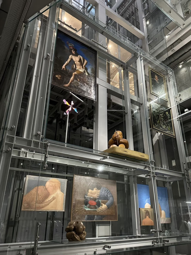 A Perfect Day in Rotterdam: Exploring Iconic Architecture and Art