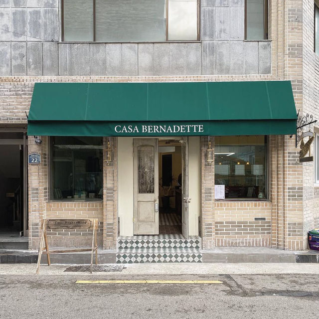 Casa Bernadette Cafe
