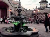Tokyo Disneyland vs Disneysea 