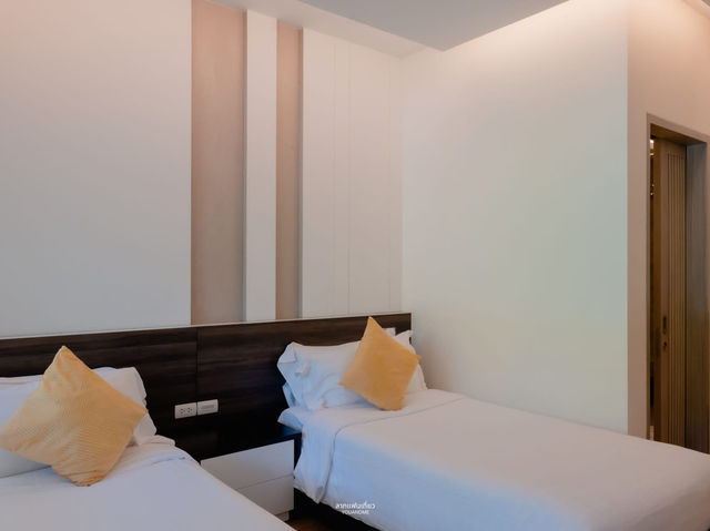 Tinidee Golf Resort Phuket ที่พักวิวสนามกอล์ฟ