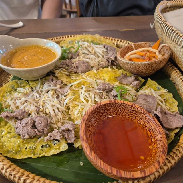 다낭 시내 반쎄오 맛집 '벱꾸온 다낭'
