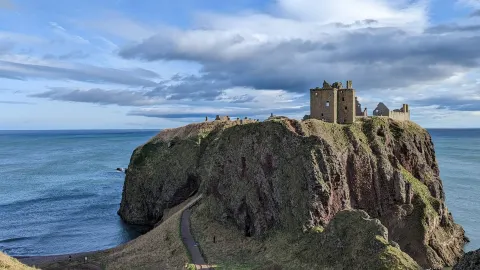 ปราสาทดันนอททาร์: การเดินทางที่น่าหลงใหล — traveler post in Stonehaven