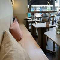 Charming little cafe