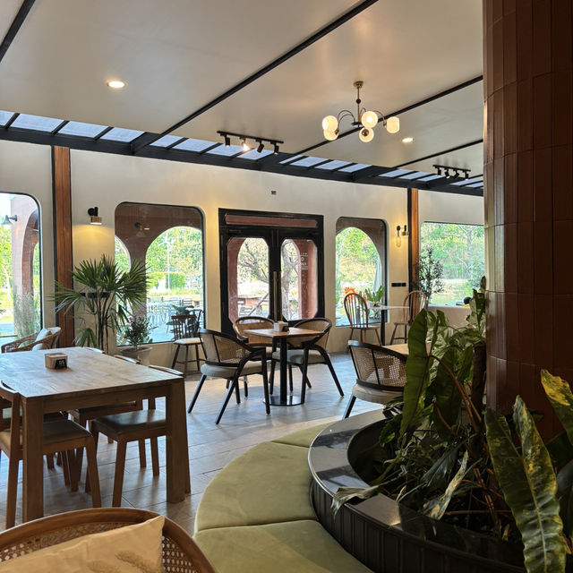 G&G Ratchaburi คาเฟ่ และ ที่พัก