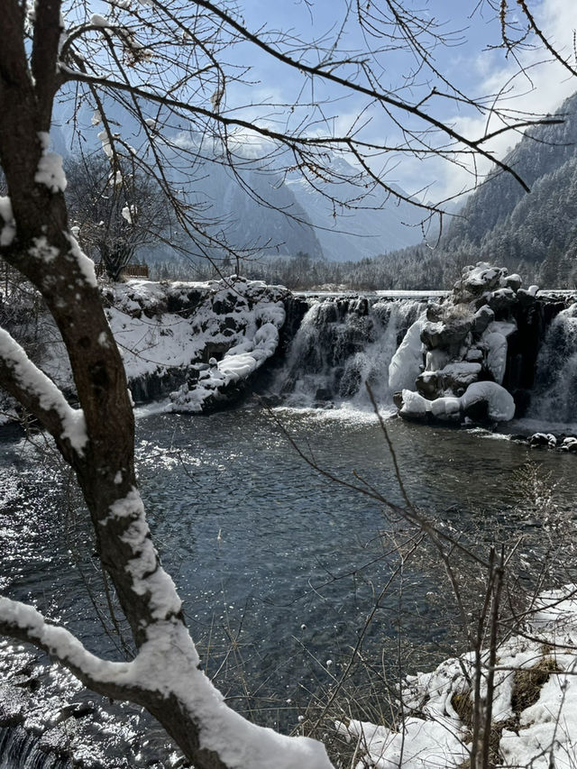 A Winter Wonderland Dream Come True at Bipenggou