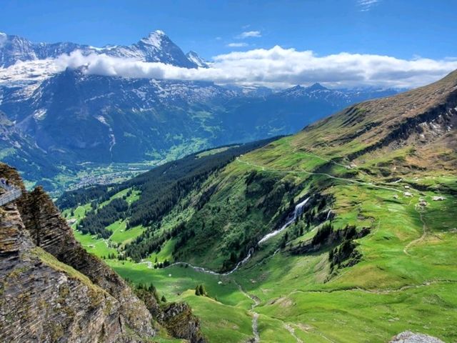 [🇨🇭スイス] フィルスト — 美しいアルプスの絶景と冒険が待つ山の楽園