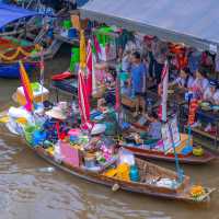 ตลาดน้ำอัมพวาล่าสุด 2025