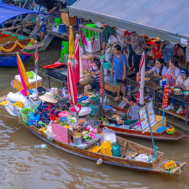 ตลาดน้ำอัมพวาล่าสุด 2025
