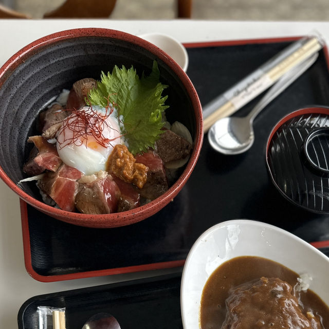 玻璃窗觀景餐廳🍽️新草千里景觀餐廳