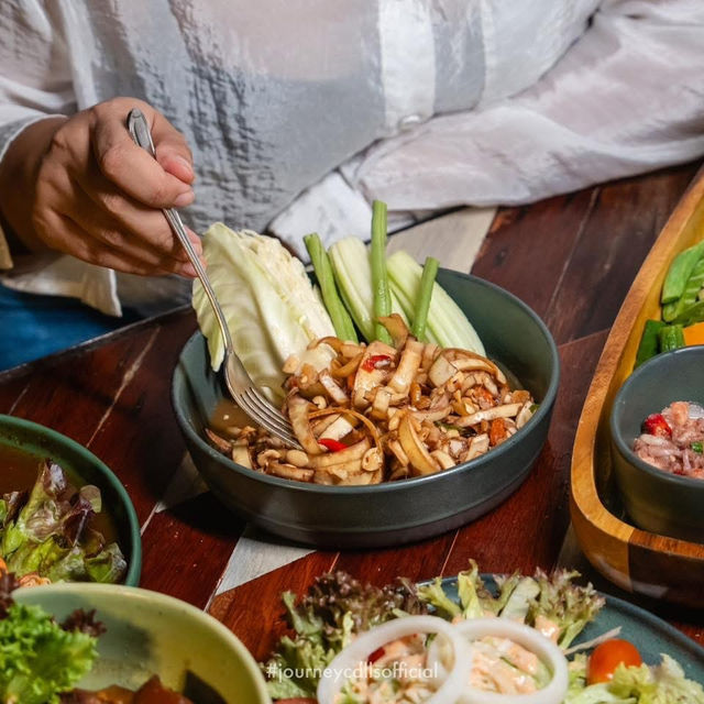 ร้านอาหารเด็ดกลางป่าใหญ่ภูเก็ต ฟีลบาหลี ~