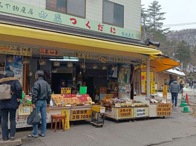 日本群馬自由行 冬日温泉小鎮草津温泉 西之河原公園